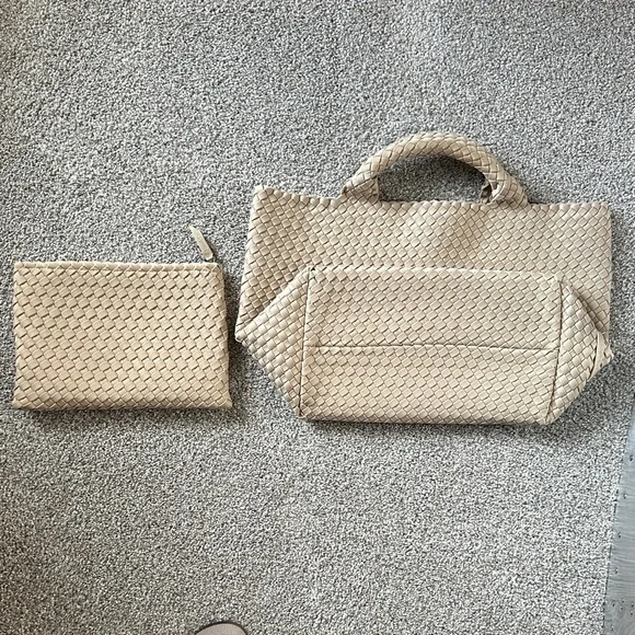 Naghedi St. Barths Medium Tote - Picture 2 of 10